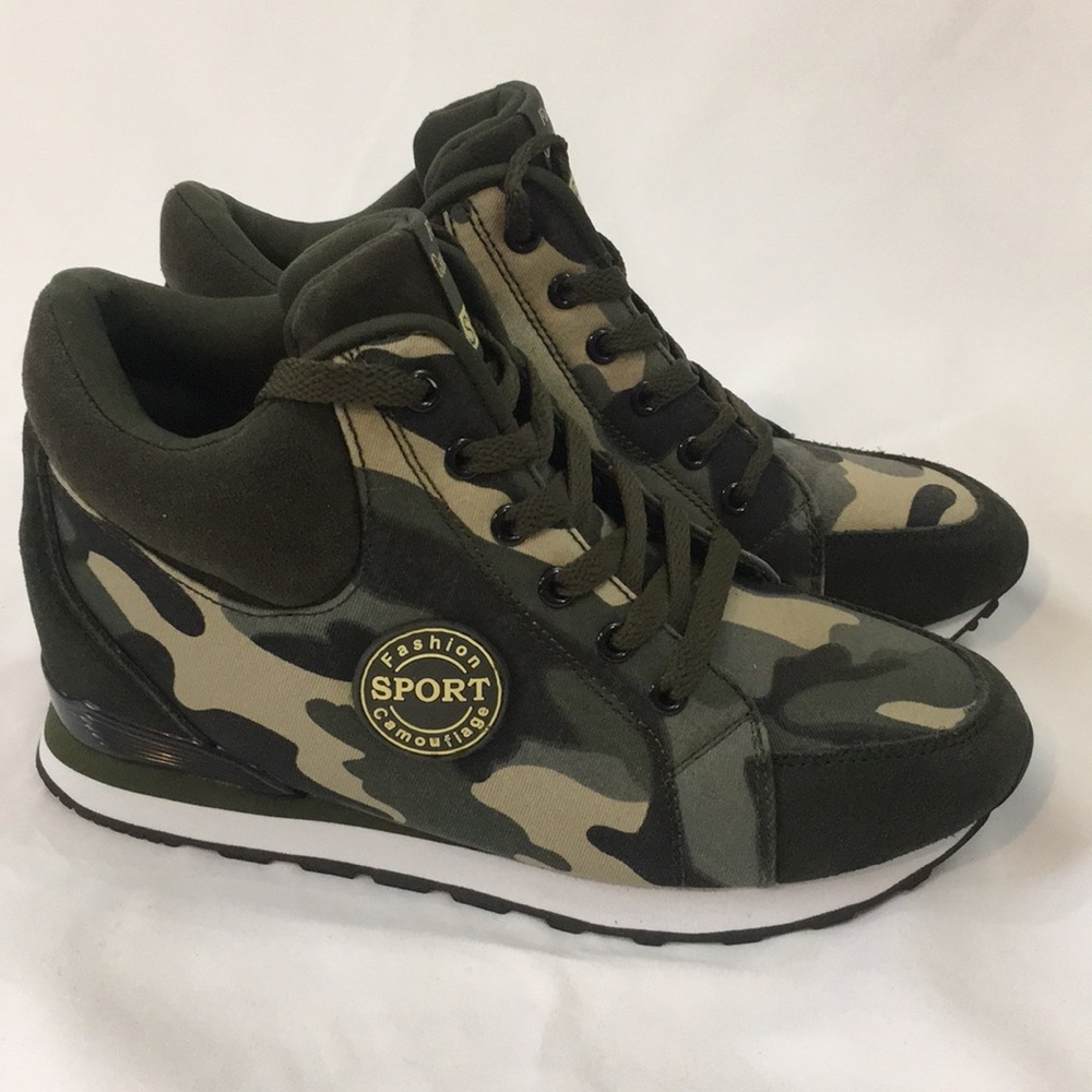 Fashion sport camouflage hitop fashion sneaker